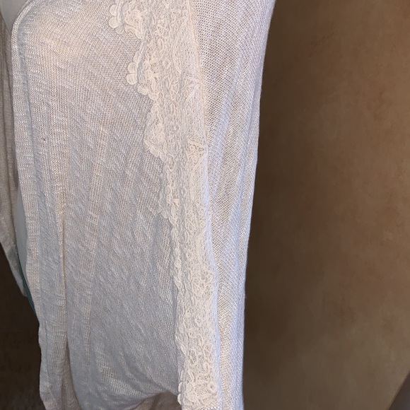 Floral Sleeve Lightweight Cardigan - Picture 2 of 4